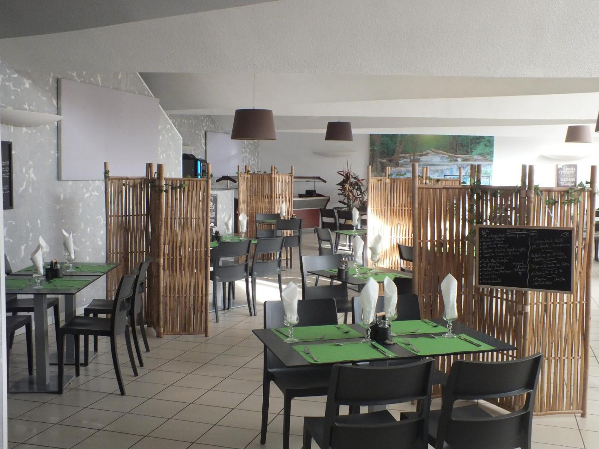 Logis Hotel Restaurant Le Clos Saint Loup Bram Eksteriør bilde